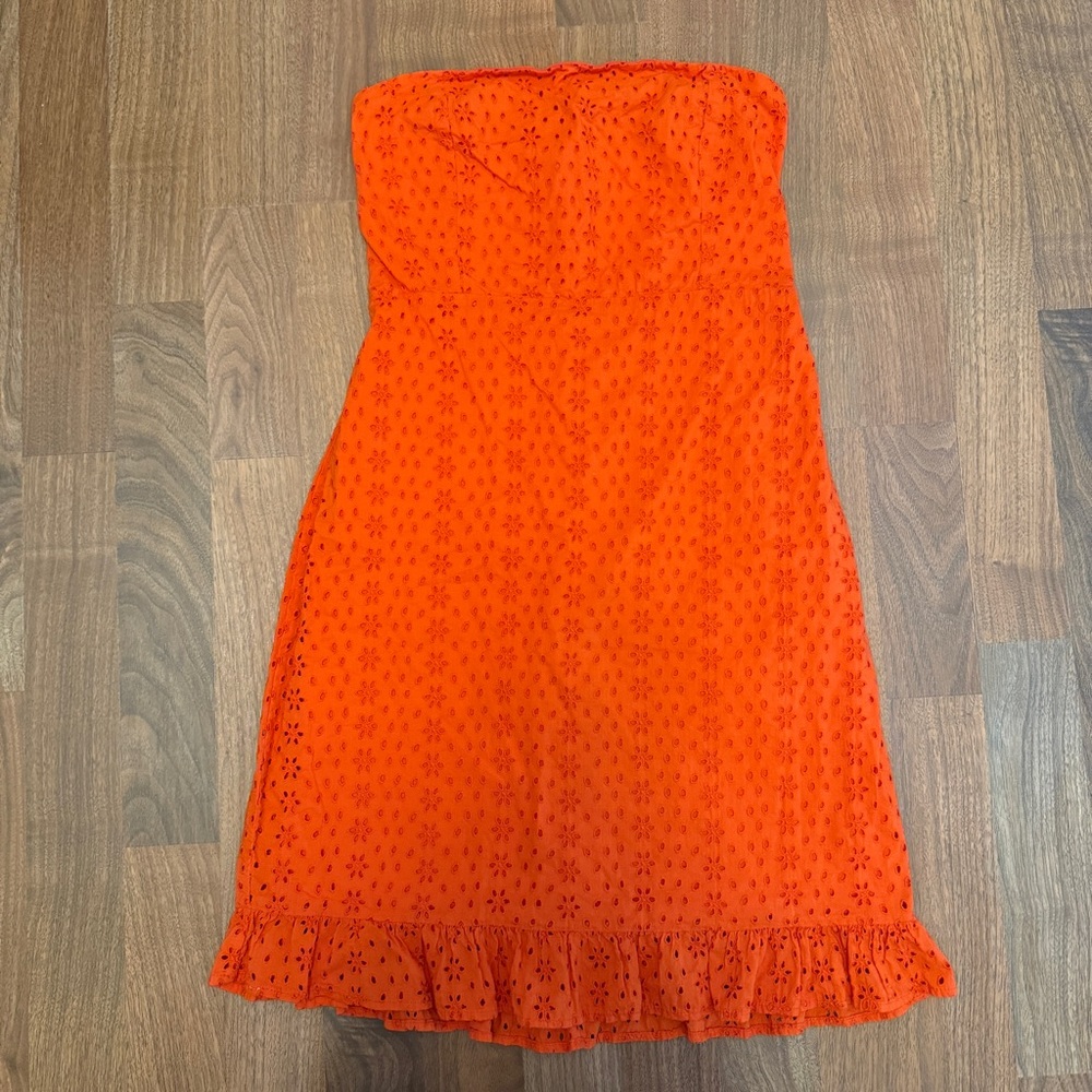 Strapless Eyelet Lace Dree